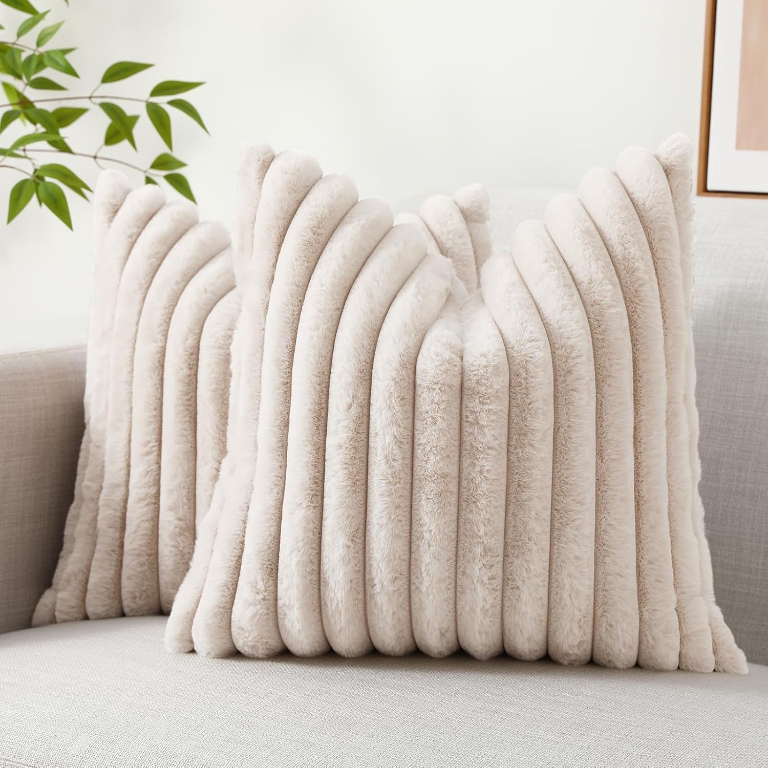 Set of 2 Faux Fur Pillow Covers – 18x18 Plush Decorative Cushions for Sofa, Bed & Living Room 