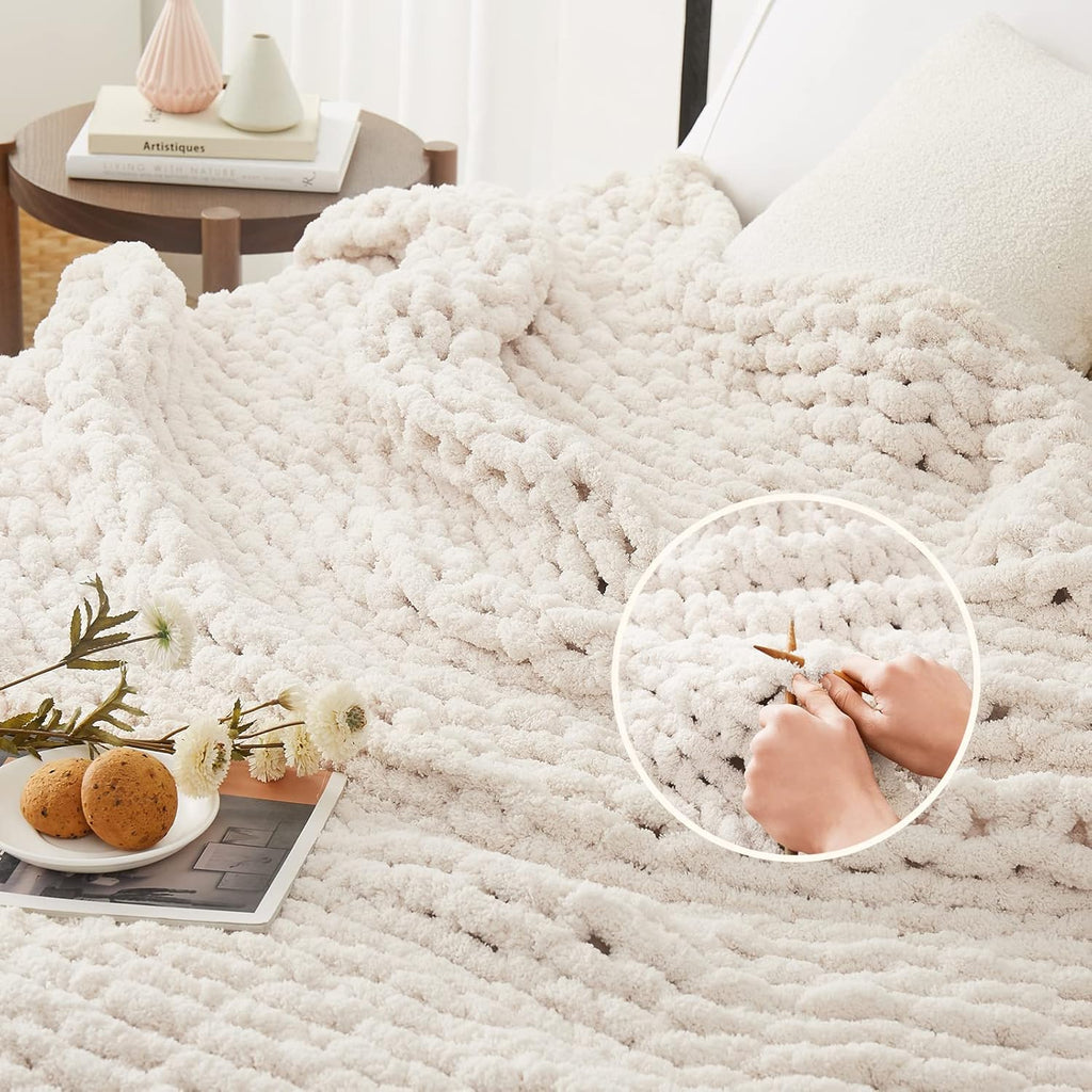 Chunky Knit Chenille Throw Blanket – Soft, Cozy Cable Knit for Couch & Home Décor (50x60)