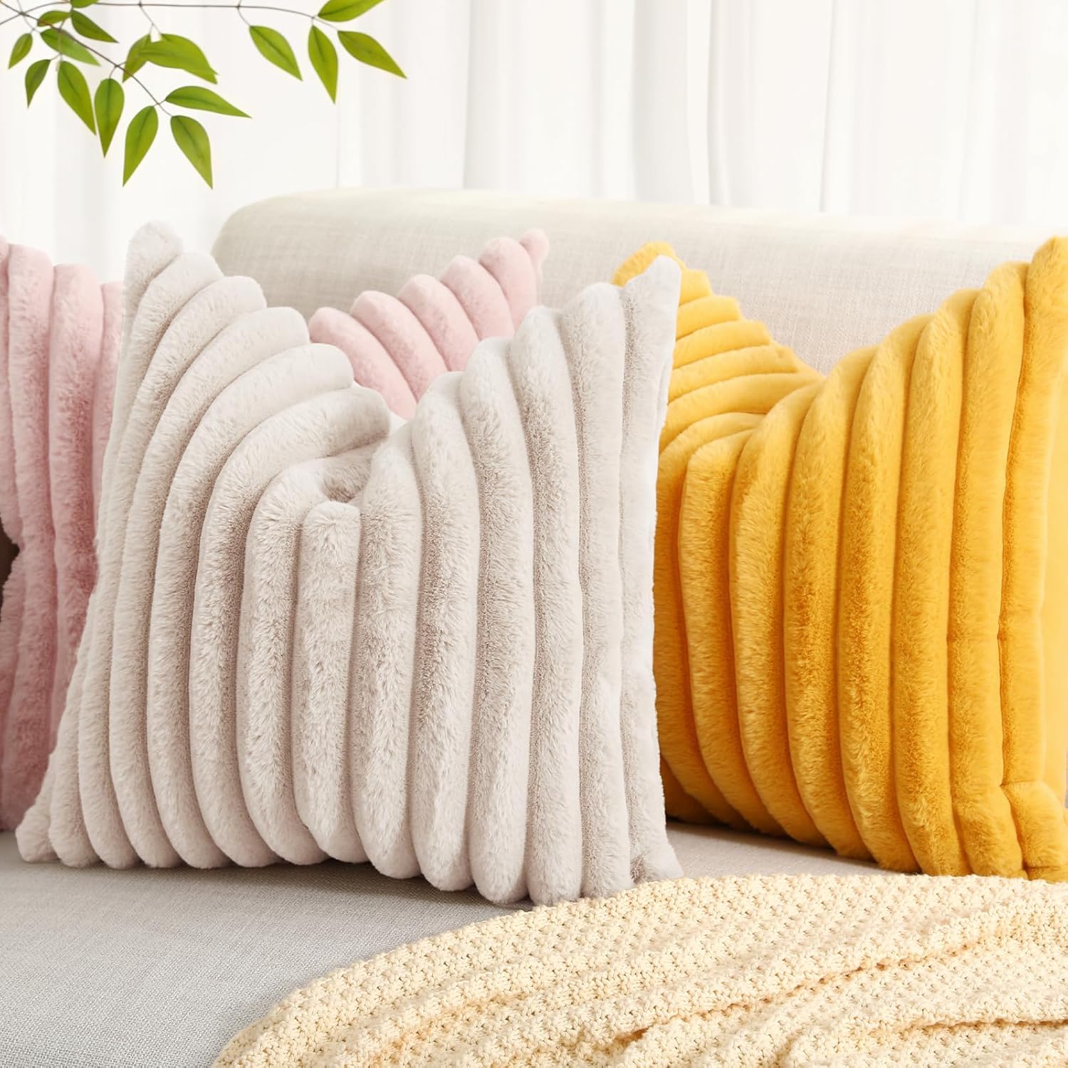 Set of 2 Faux Fur Pillow Covers – 18x18 Plush Decorative Cushions for Sofa, Bed & Living Room 