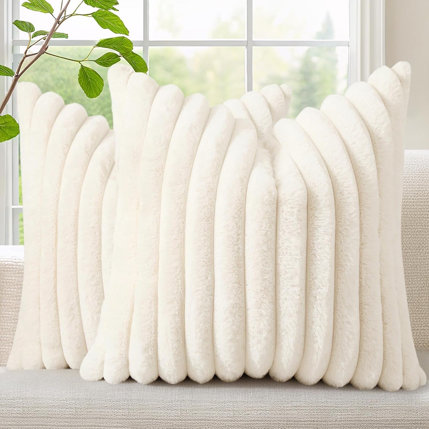 Set of 2 Faux Fur Pillow Covers – 18x18 Plush Decorative Cushions for Sofa, Bed & Living Room 